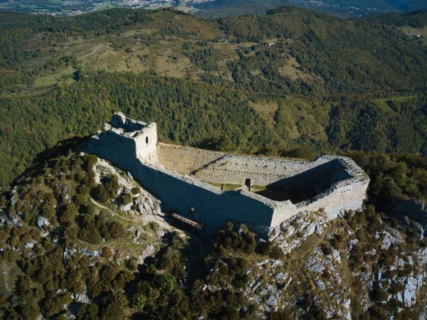 Visitez les chateaux Cathares